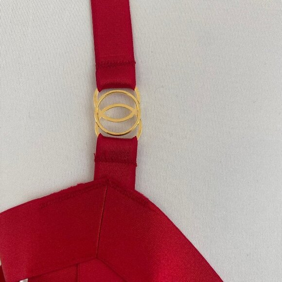 Victoria's Secret Red Strappy Bra - Picture 5 of 12